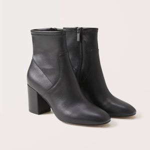 Abercrombie Vivianne Black Leather Boots